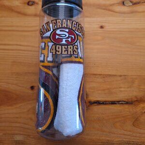 San Francisco 49ers Plastic Water Bottle with Towel